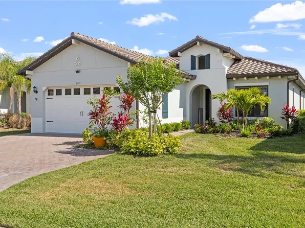 2121 6th St E, Palmetto, FL 34221