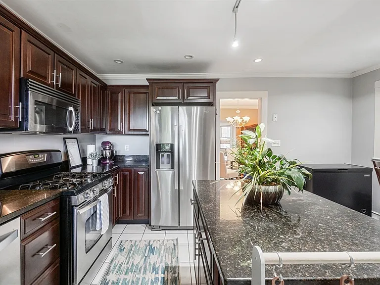 80 Westmoreland St #2 — Photo 6