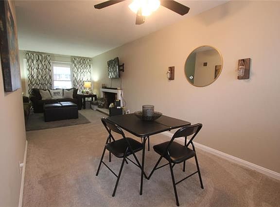 3rd image of 940 Box Elder Dr