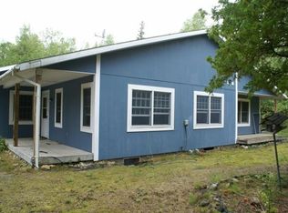 43 E Bagnall Rd, Cedarville, MI 49719