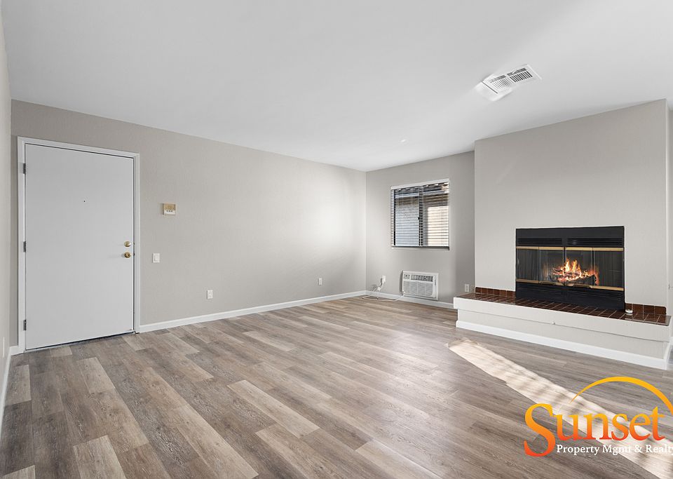 1st image of 4421 Clairemont Dr APT C