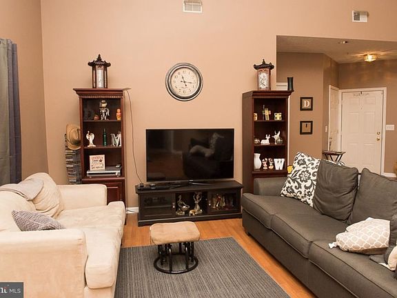 3rd image of 2509 Amber Orchard Ct W Unit 302