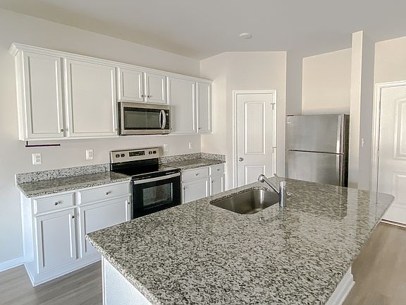 4th image of 131 Cramsford St