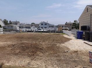 51 E Lagoona Dr, Brick, NJ 08723