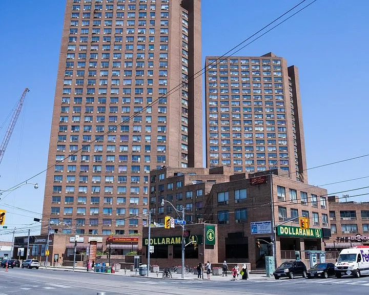 2360 Dundas St W #2350 — Photo 2