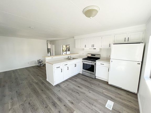 4th image of 1850 Evans Ln Space 70