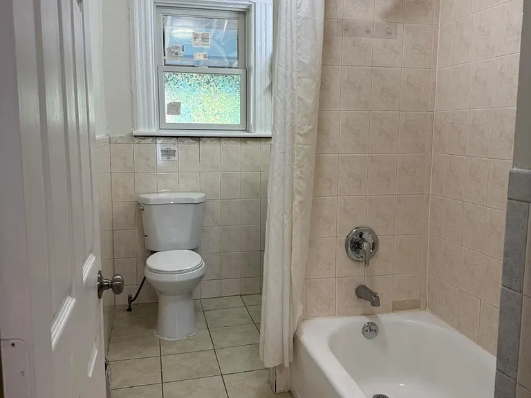 Lockwood Ave — Photo 21