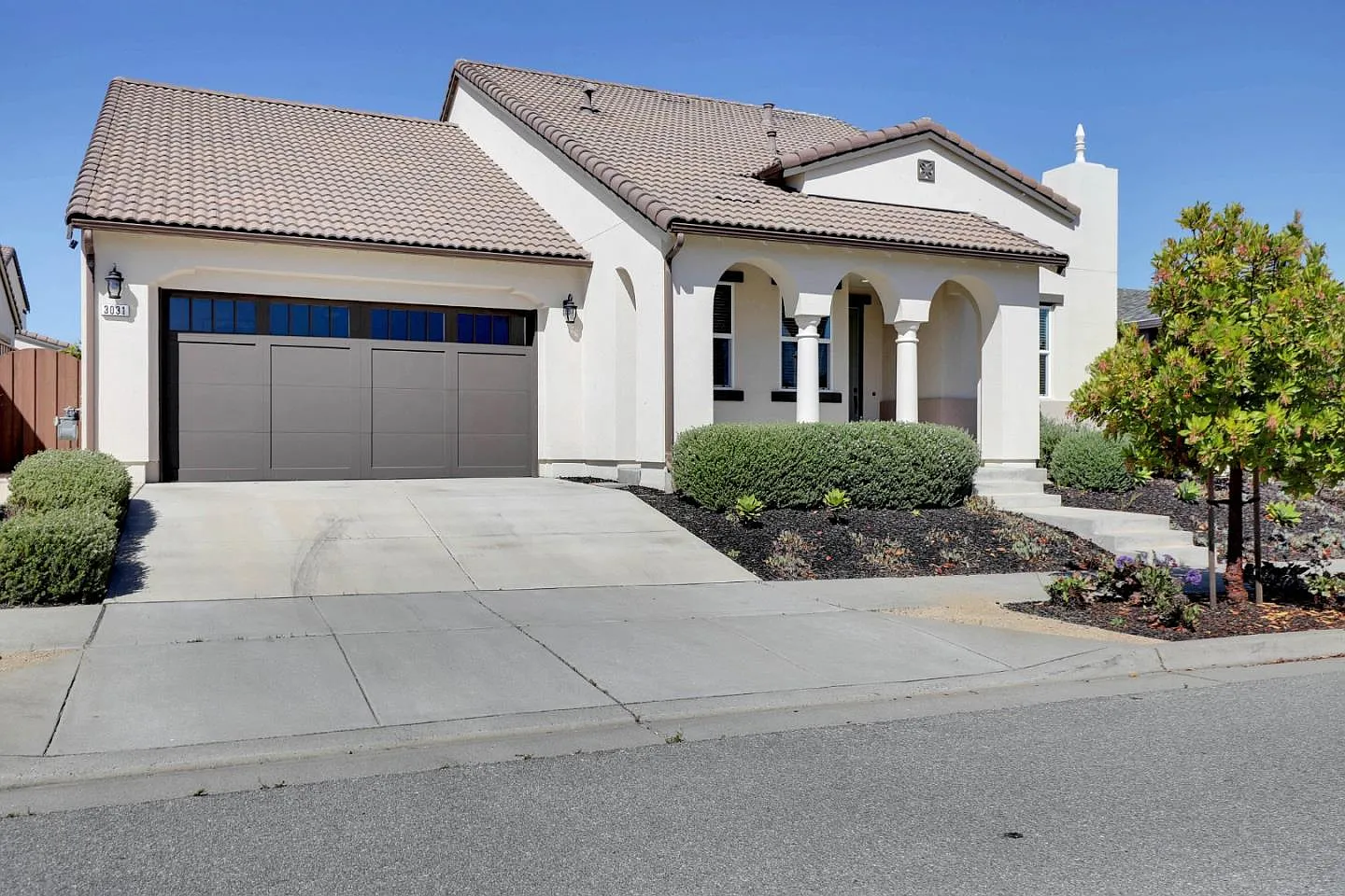 3031 Andesite Dr photo 1