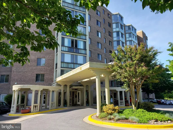 3005 S Leisure World Blvd APT 220, Silver Spring, MD 20906