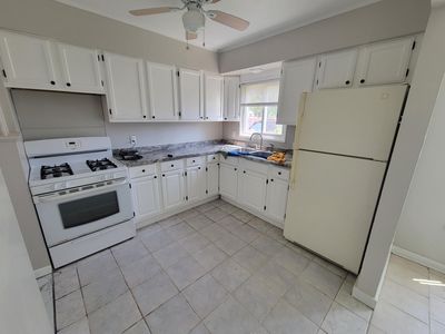 27016 Florence St, Inkster, MI, 48141