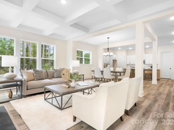 328 Shinnville Rd, Mooresville, NC 28037