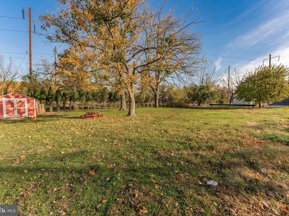 1263 E Diamond St, Coatesville, PA 19320