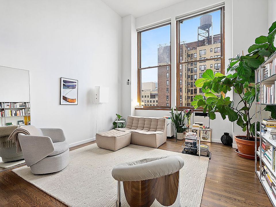 1st image of 305 2nd Ave APT 517