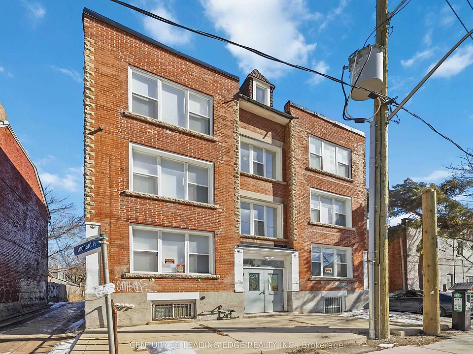 1A Leonard Ave #1