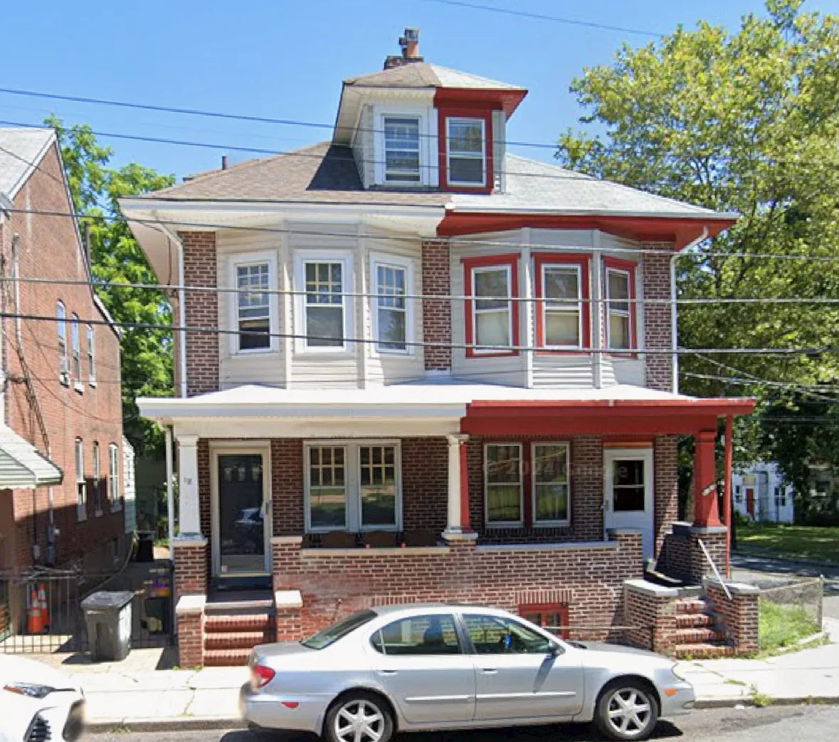 118 E Ingham Ave photo 1