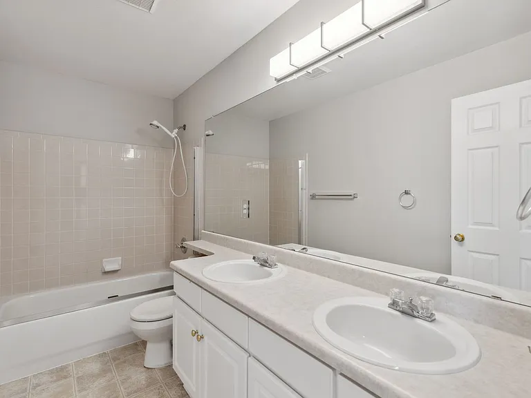 17380 E Lake Dr — Photo 21