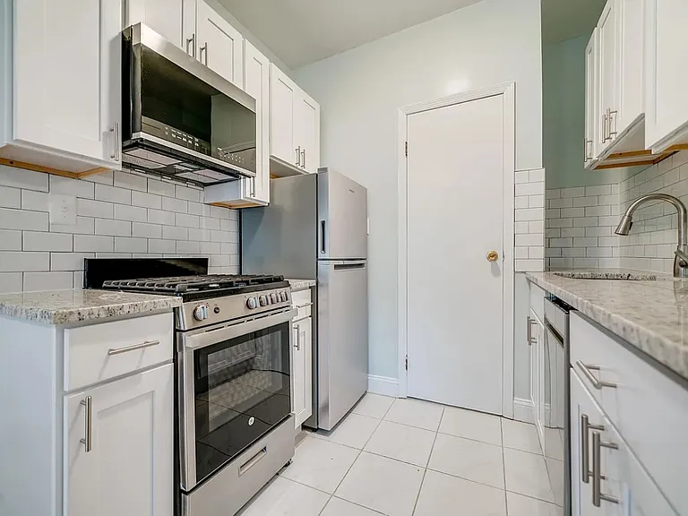 135 Hopkins Ave #9 — Photo 6