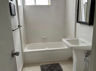 2126 Stewart St APT B, Santa Monica, CA 90404