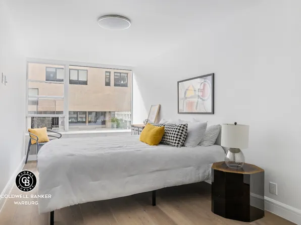 315 Seventh Avenue image 5 of 9