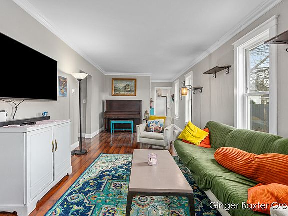 4th image of 1315 Crosby St NW