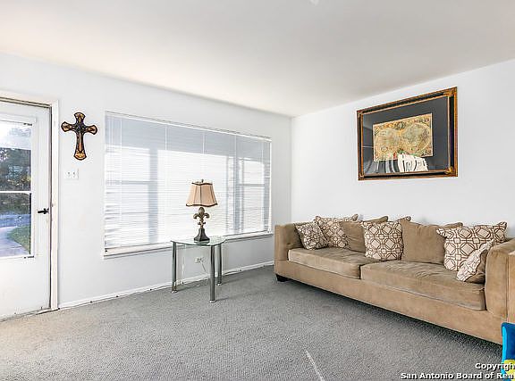 3rd image of 4535 Cambray Dr