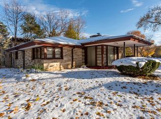 1118 Shiloh Blvd, Zion, IL 60099