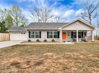 555 Ivy Ter, Dahlonega, GA 30533
