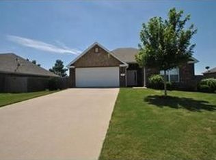 4989 W Ponca St, Fayetteville, AR 72704