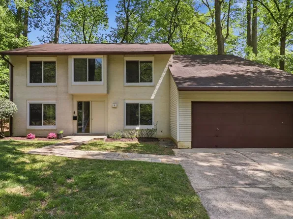 3 Don Mills Ct, Rockville, MD 20850