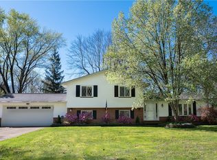 6951 Springledge Rd, Northfield, OH 44067
