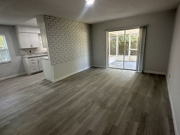 4th image of 821 Turtle Mound Dr