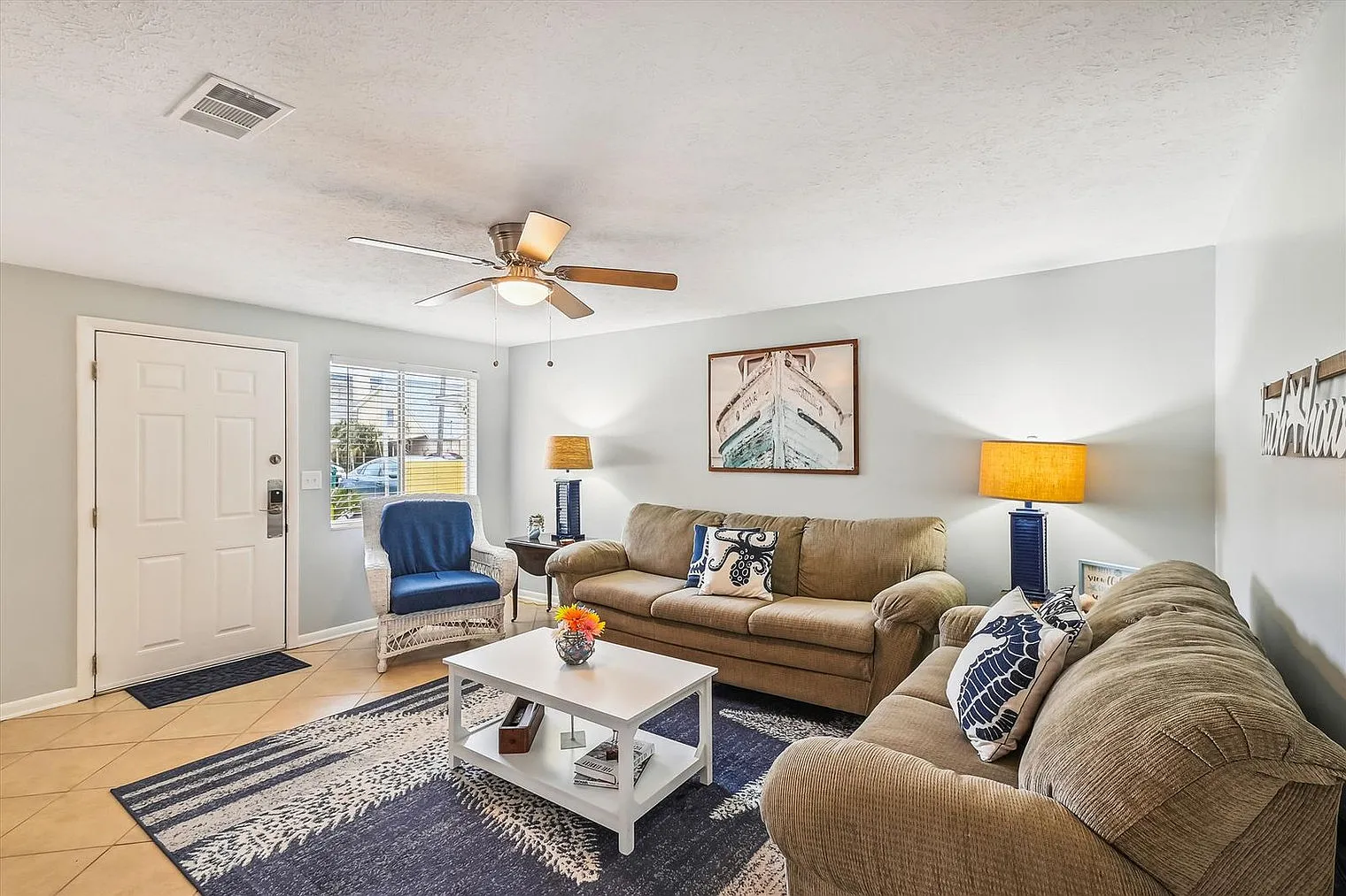 2 bed, 2.0 bath, 1087 sqft, $7,029 — Photo 1