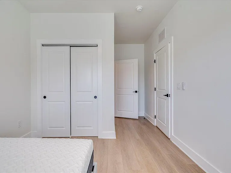 3000 Duval St #203 — Photo 16