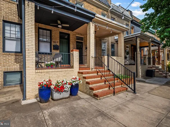 609 Grundy St, Baltimore, MD 21224