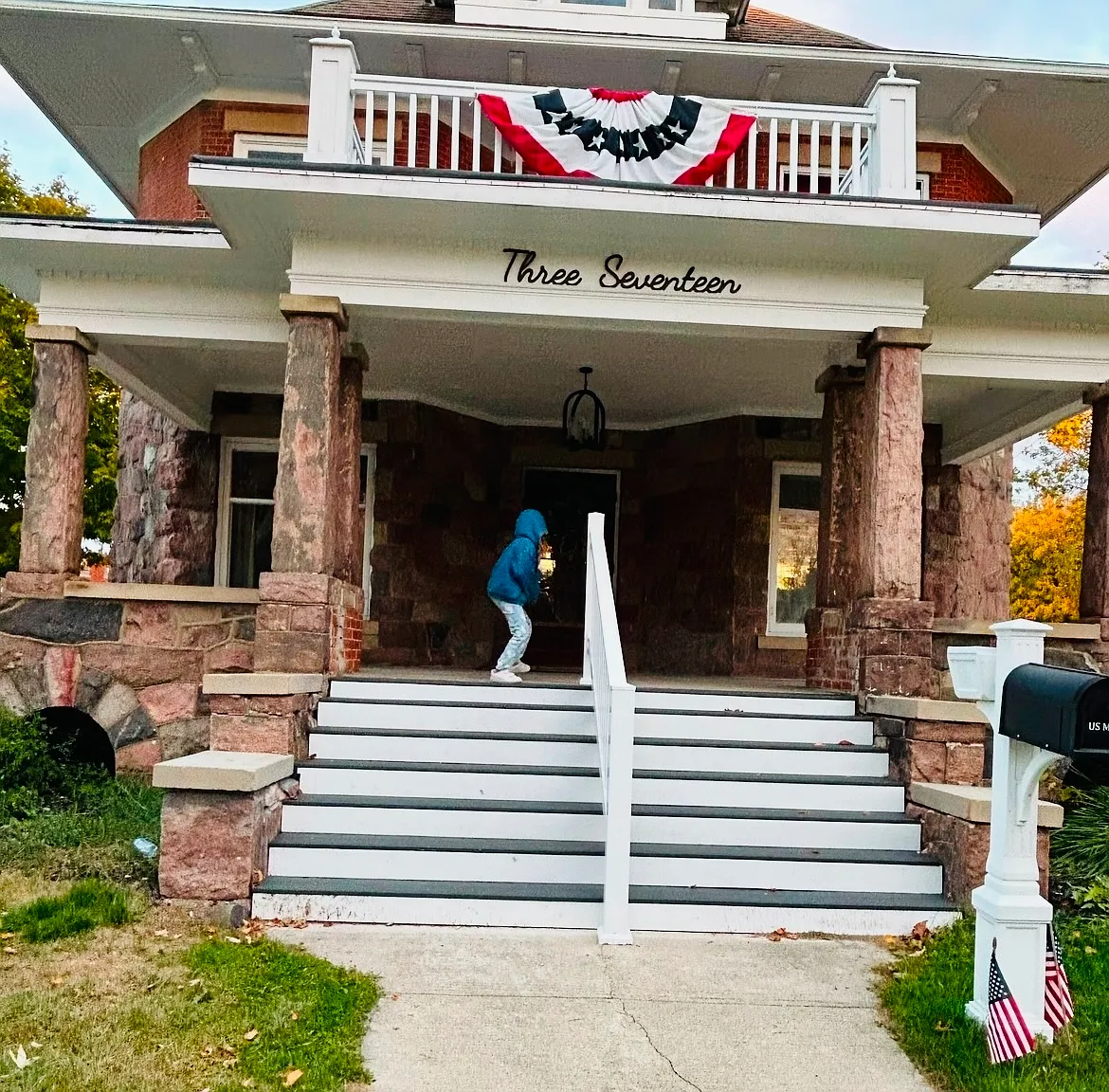 5 bed, 3096 sqft, $2,300 — Photo 1