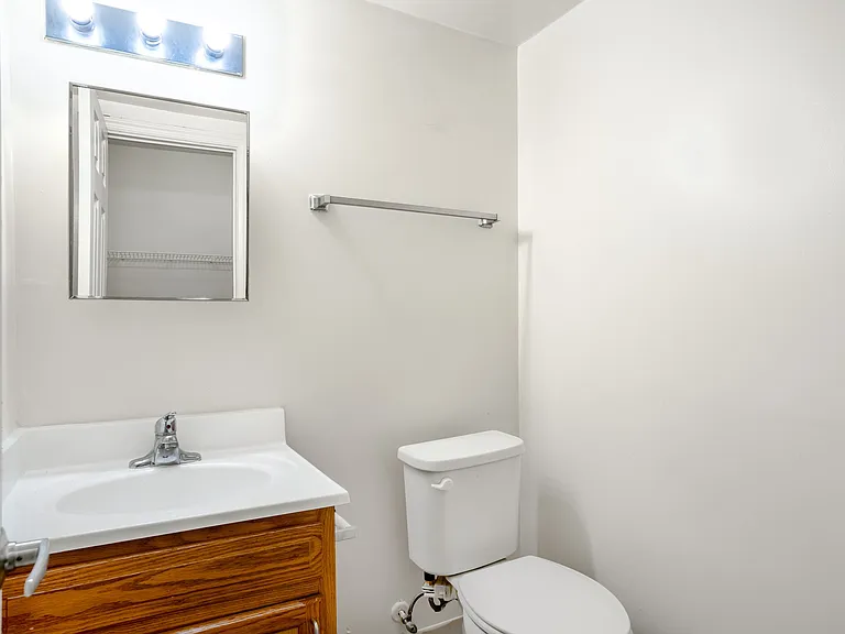 Highland Terrace Apartments — Photo 8