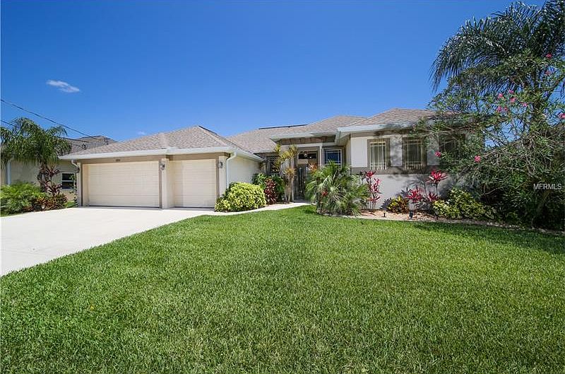 1st image of 1051 Rotonda Cir
