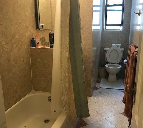 4th image of 121 E 31st St APT 3D