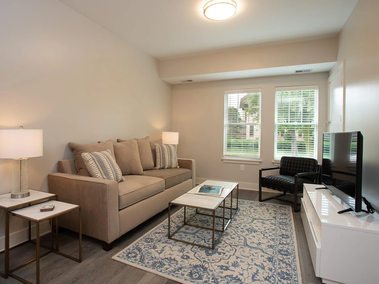 The Residence at 279 North — Photo 3