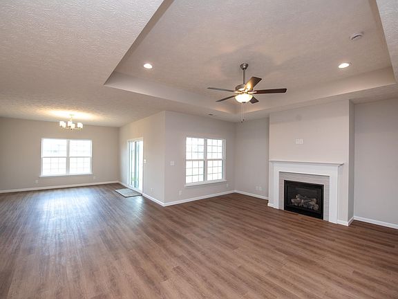 5th image of 66 Hayloft Dr