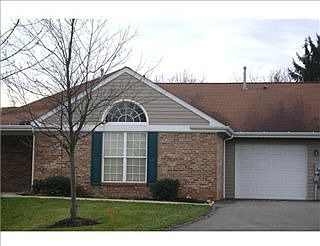 1st image of 204 Redmont Pl