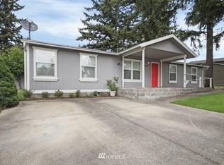 13128 Ridge Cir E, Bonney Lake, WA 98391