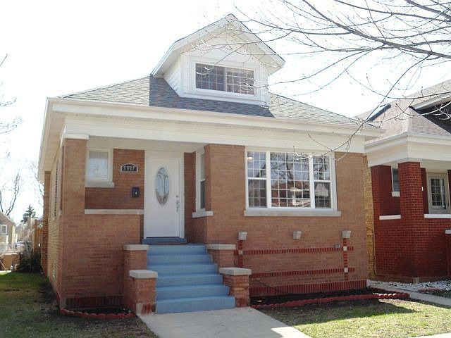 1st image of 5917 W Warwick Ave