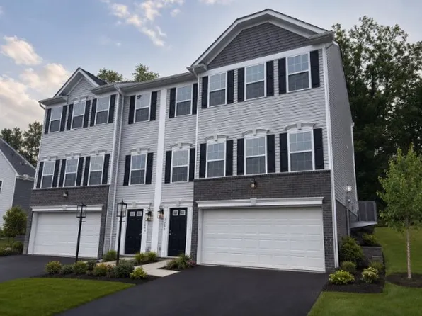 1237 Bedford Rd #2083B, North Huntingdon, PA 15642