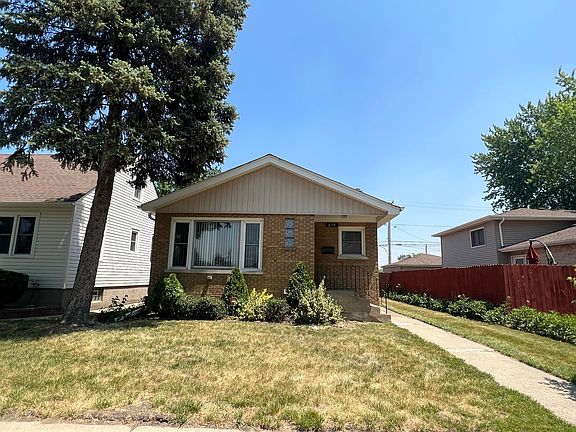2nd image of 619 Greenbay Ave
