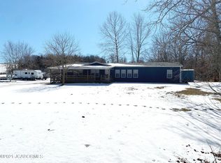 57073 Valley View Rd, Russellville, MO 65074