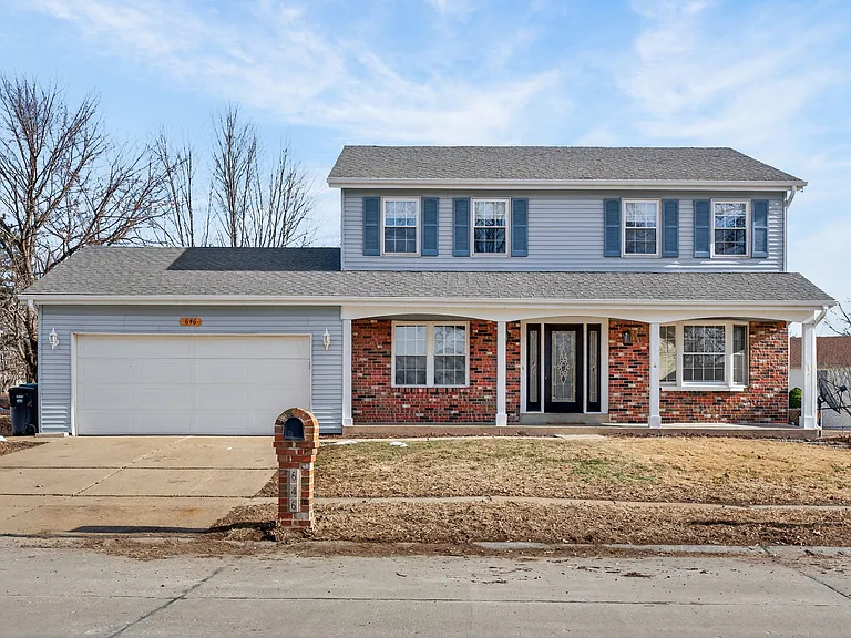 646 Fox Plains Dr — Photo 1
