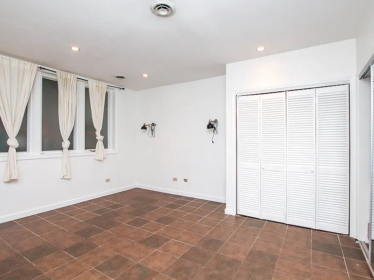 814 S Bell Ave #G — Photo 10