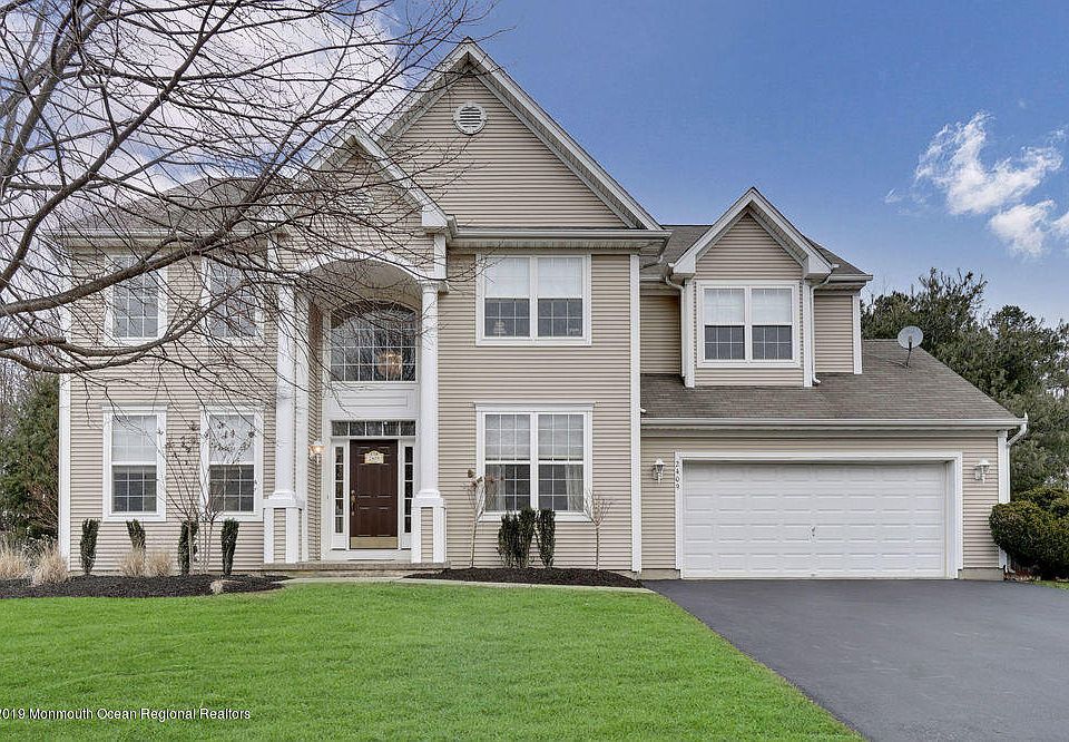 1st image of 2409 Village Green Ct