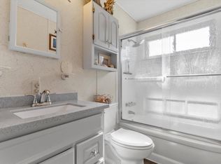 2757 S 68th St, Milwaukee, WI 53219